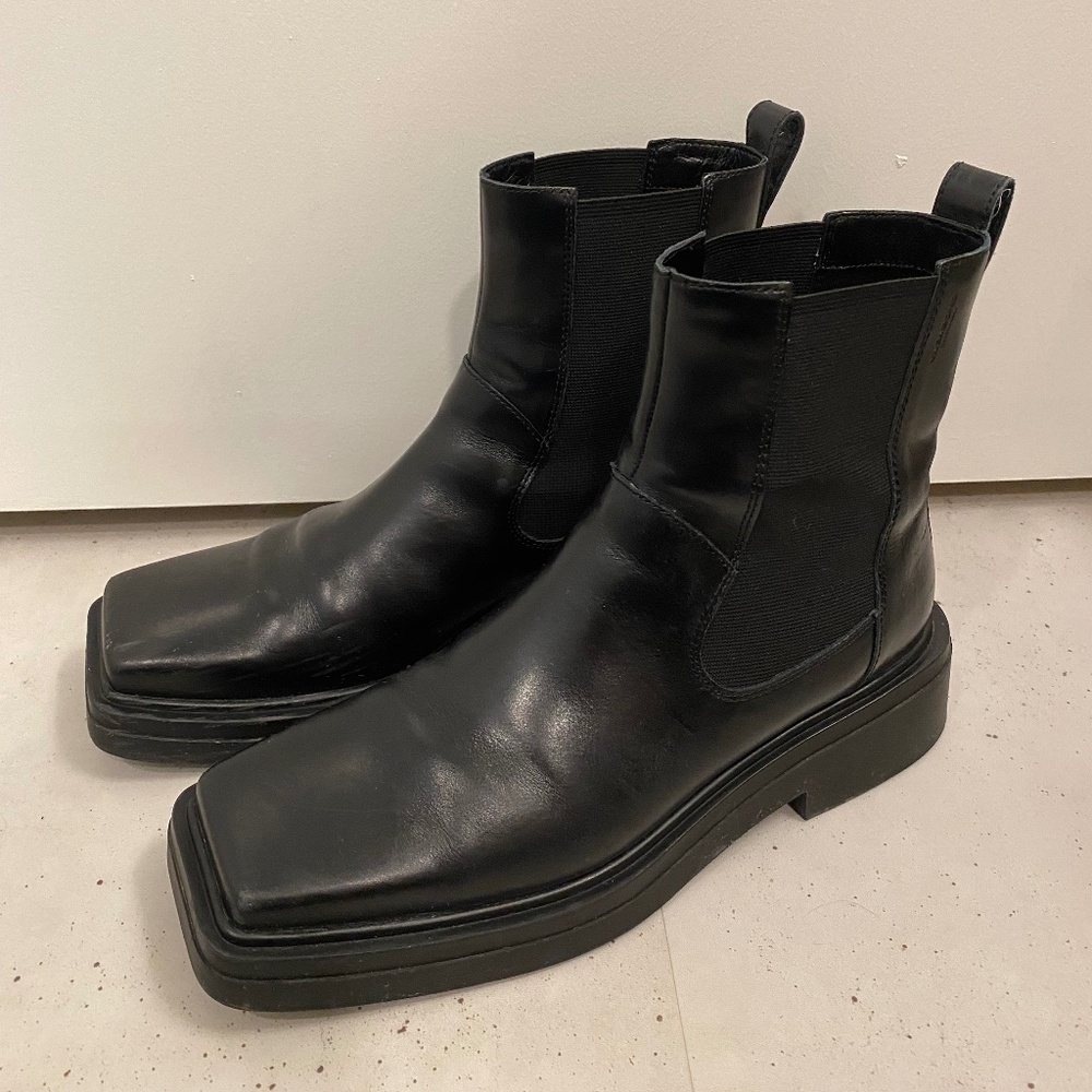 Vagabond Eyra Chelsea Boots Black Leather